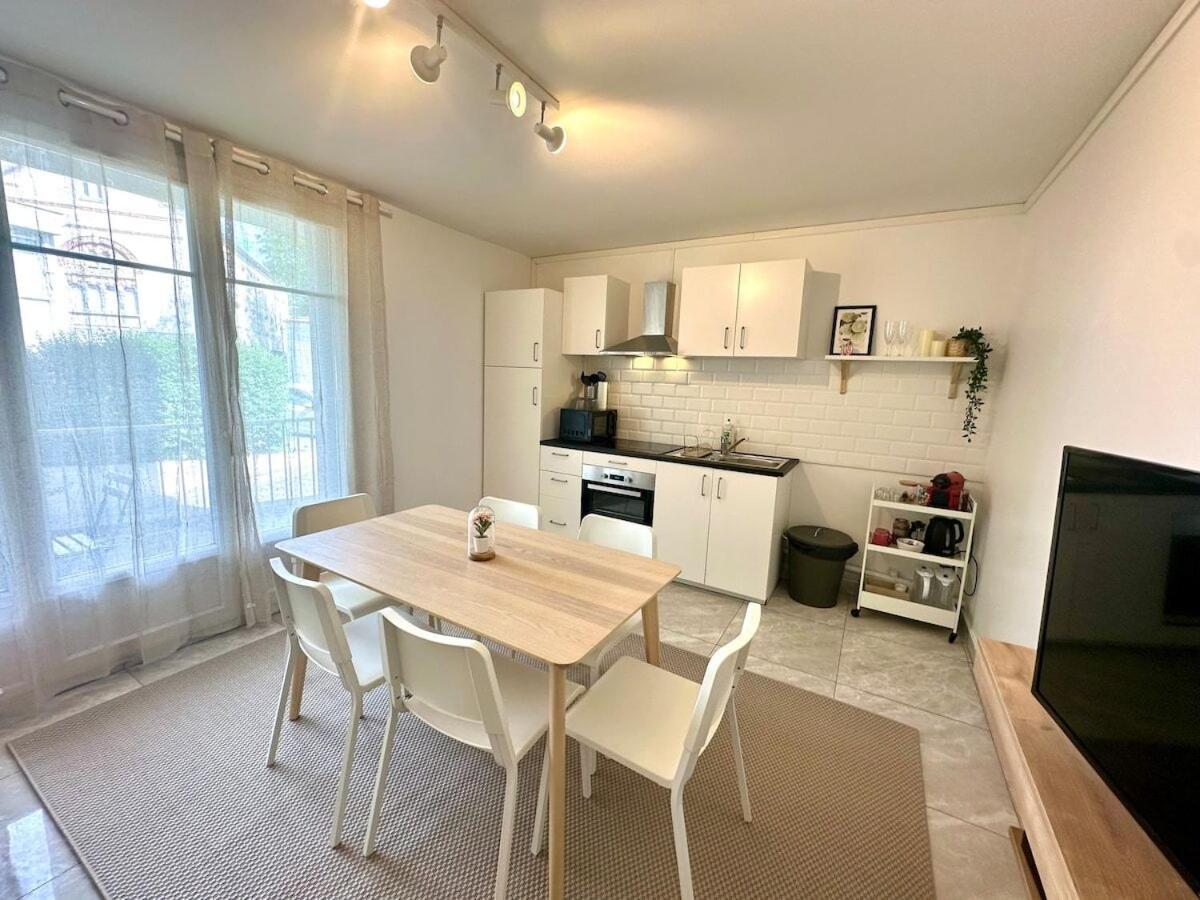 Au Coeur Du Quartier Taittinger Apartment แร็งส์ ภายนอก รูปภาพ