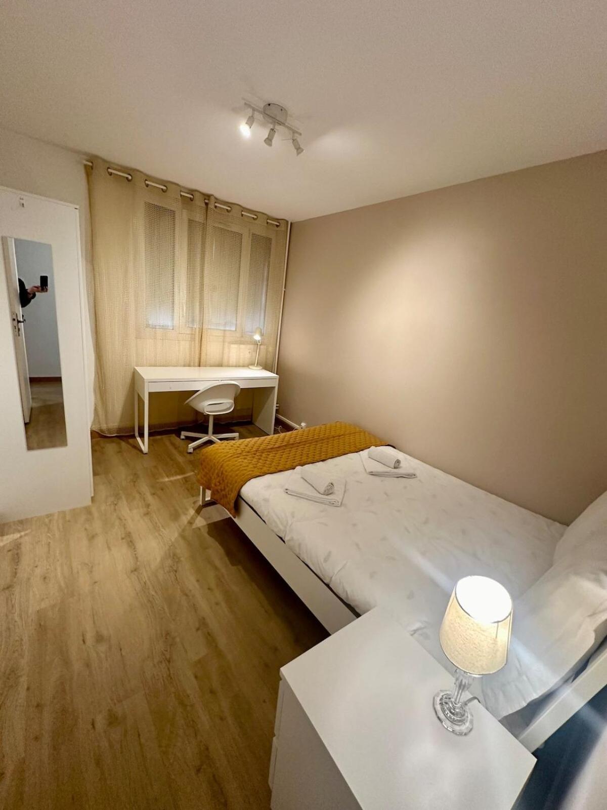 Au Coeur Du Quartier Taittinger Apartment แร็งส์ ภายนอก รูปภาพ