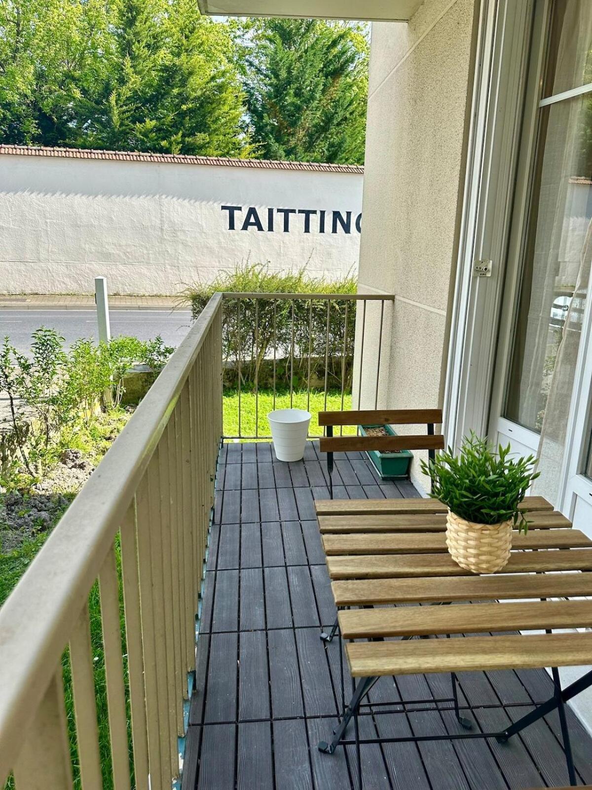Au Coeur Du Quartier Taittinger Apartment แร็งส์ ภายนอก รูปภาพ